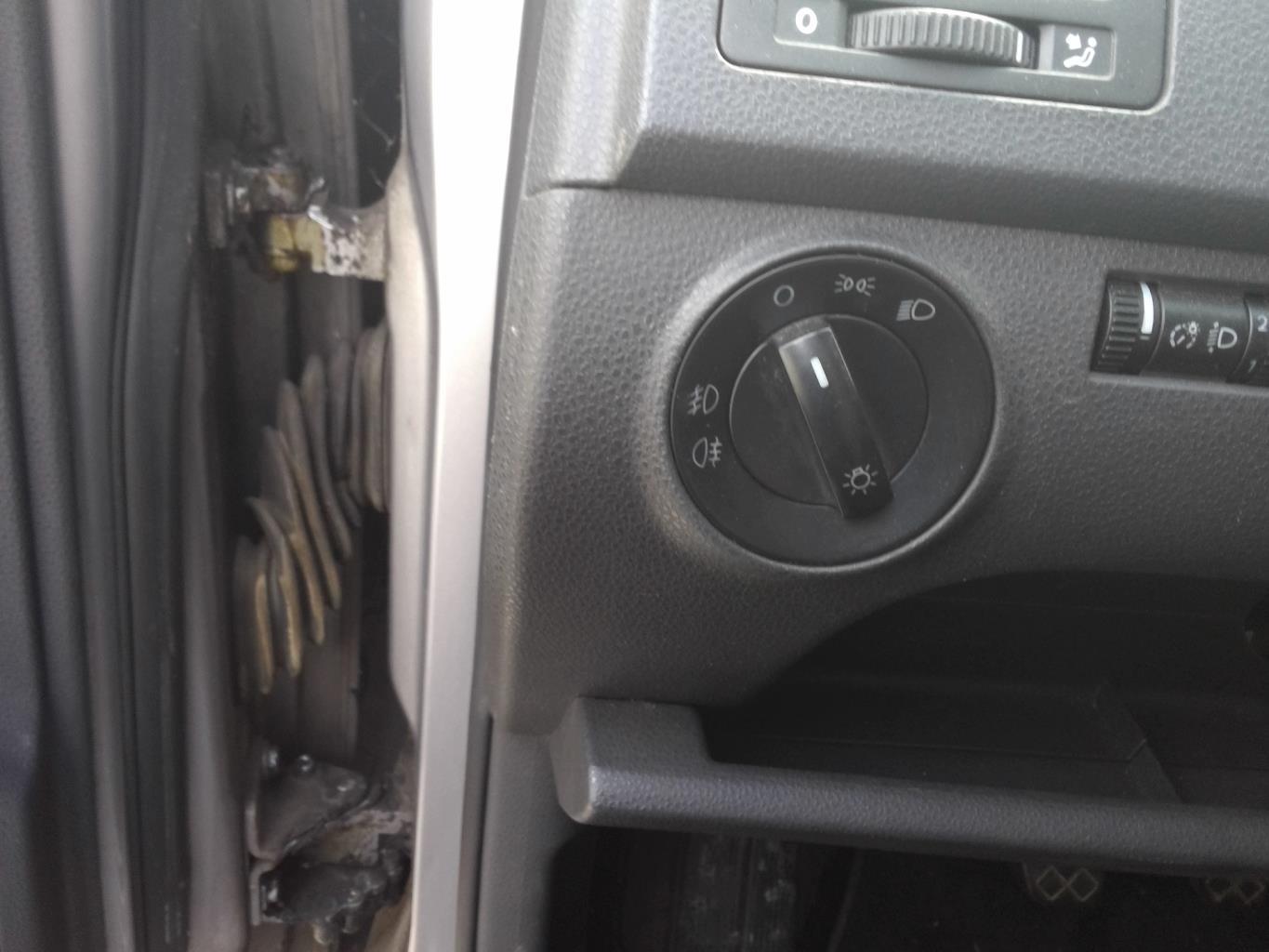 Commande de phare VOLKSWAGEN POLO 4 PHASE 2 Diesel - 1
