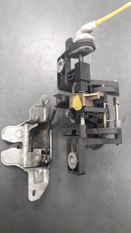 Serrure MERCEDES CLASSE A 168 PHASE 1  - 1