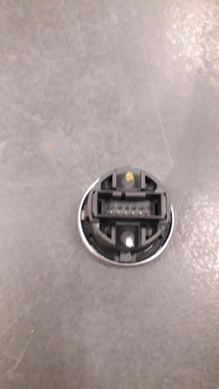 Bouton de demarrage BMW SERIE 3 E90  - 1