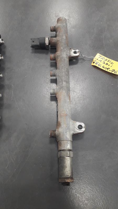 Rampe injection RENAULT MEGANE 2 PHASE 1 Diesel - 1