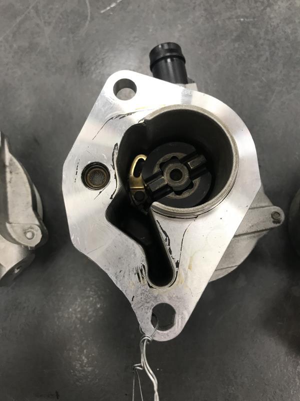 Pompe à vide RENAULT LAGUNA 3 PHASE 1 Diesel - 1