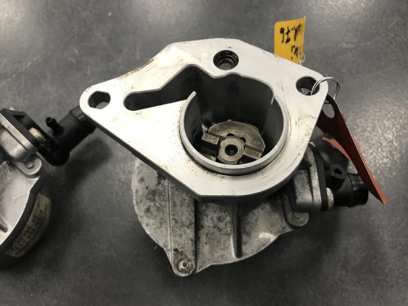 Pompe à vide RENAULT TRAFIC 2 PHASE 1 Diesel - 1