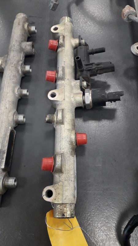 Rampe injection CITROEN C8 Diesel - 1