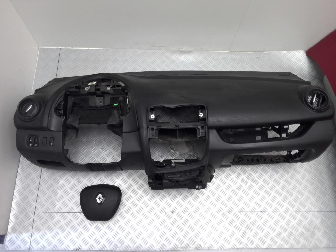 Planche de bord complete RENAULT CLIO 4 PHASE 1 Diesel - 1