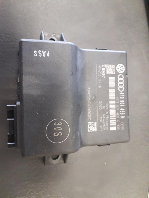 Boitier de centralisation AUDI A6 3 AVANT PHASE 2 BREAK  - 1