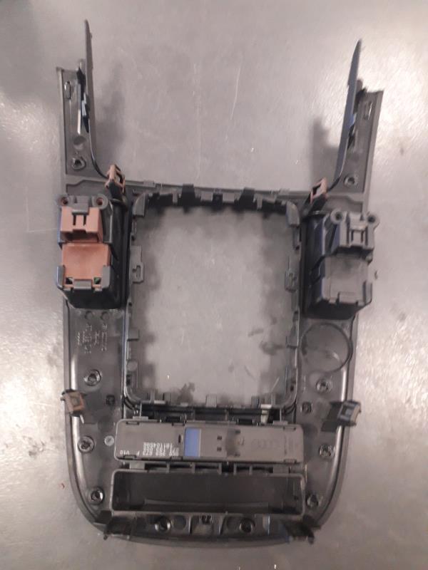 Console central (interieur plastique) AUDI A5 1 CABRIO PHASE 1  - 1