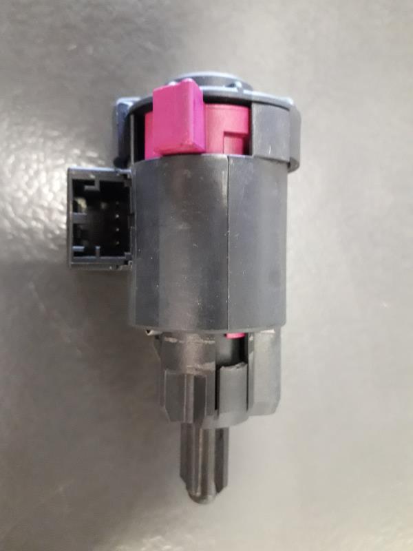 Contattore luce stop AUDI A6 3 AVANT PHASE 2 BREAK  - 1