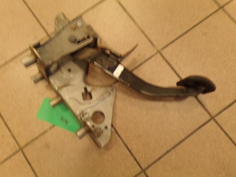 Pedale de frein RENAULT CLIO 4 PHASE 1  - 1