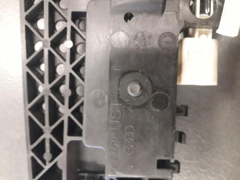 Support poignee porte avant droite AUDI A5 1 CABRIO PHASE 1  - 1