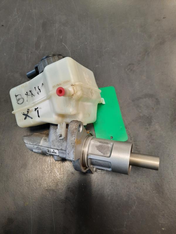 Maitre cylindre (freinage) BMW X1 E84 PHASE 1  - 1