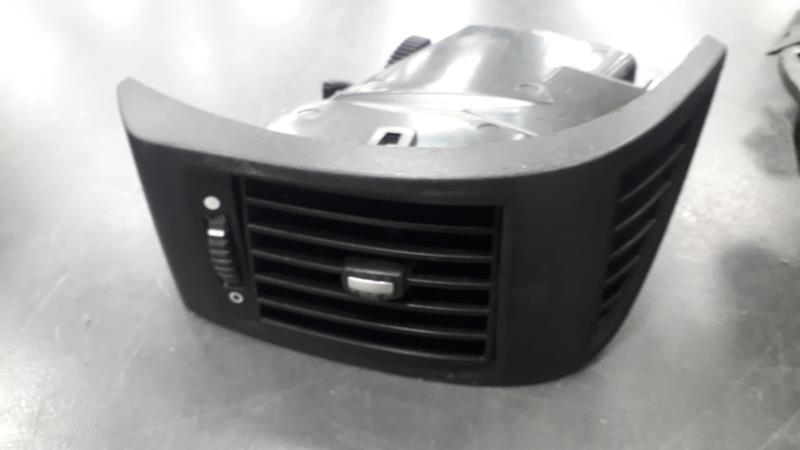 Bocchetta aerazione cruscotto anteriore sinistra PEUGEOT BOXER 3 PHASE 1 Diésel - 1