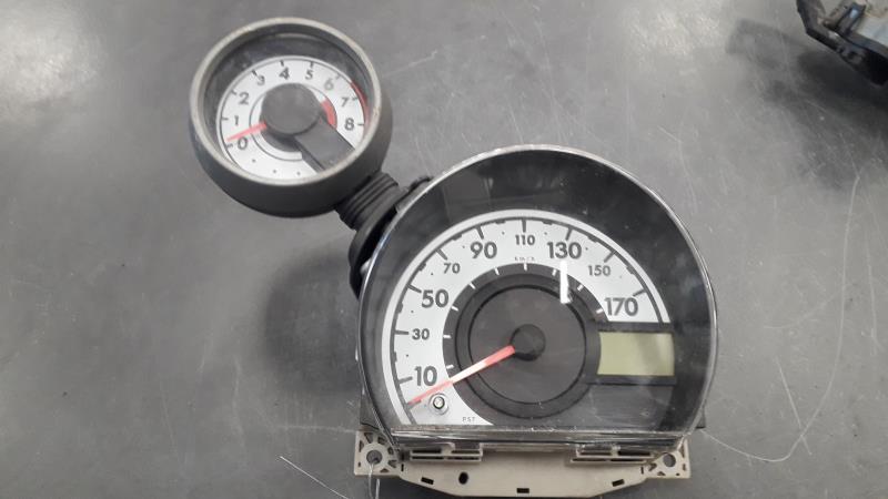Compteur PEUGEOT 107 PHASE 1  - 1