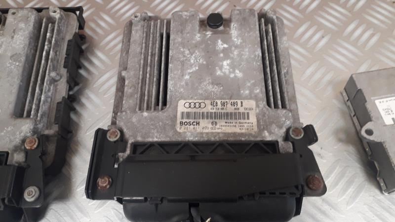 Centralina motore AUDI A8 2 PHASE 1  - 1