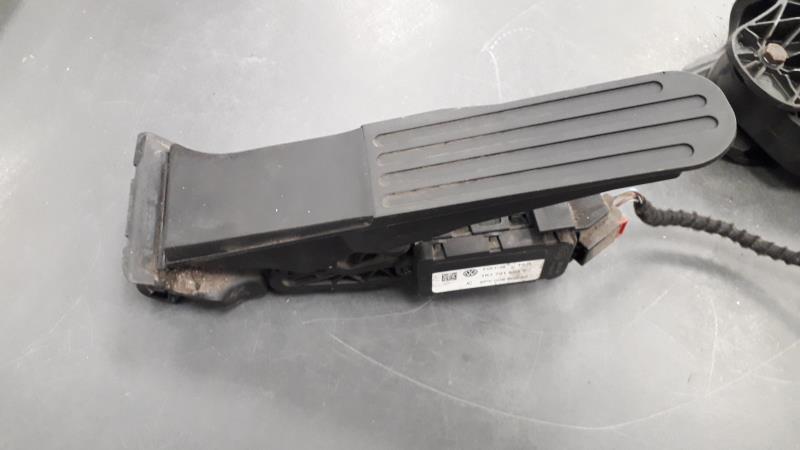 Pedale acceleratore VOLKSWAGEN GOLF 6 Diésel - 1
