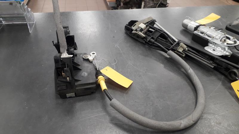Serrure arriere gauche BMW SERIE 3 E46 PHASE 2  - 1