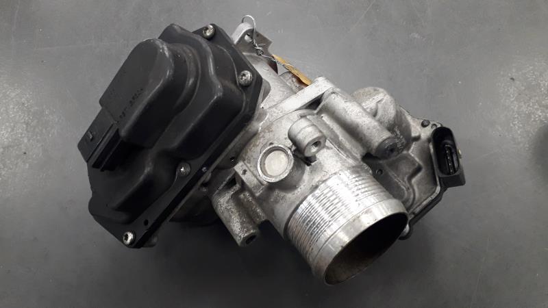 Boitier papillon AUDI A4 2 PHASE 1  - 1