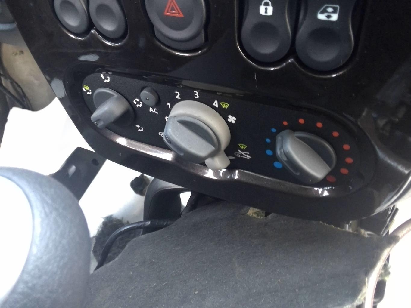 Commande chauffage DACIA DUSTER 1 PHASE 1 Diesel - 1
