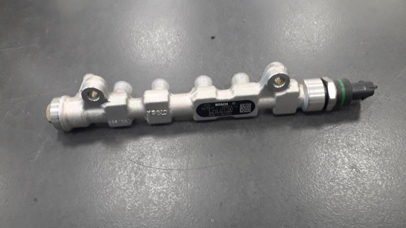 Rampe injection RENAULT LAGUNA 2 PHASE 2 Diesel - 1