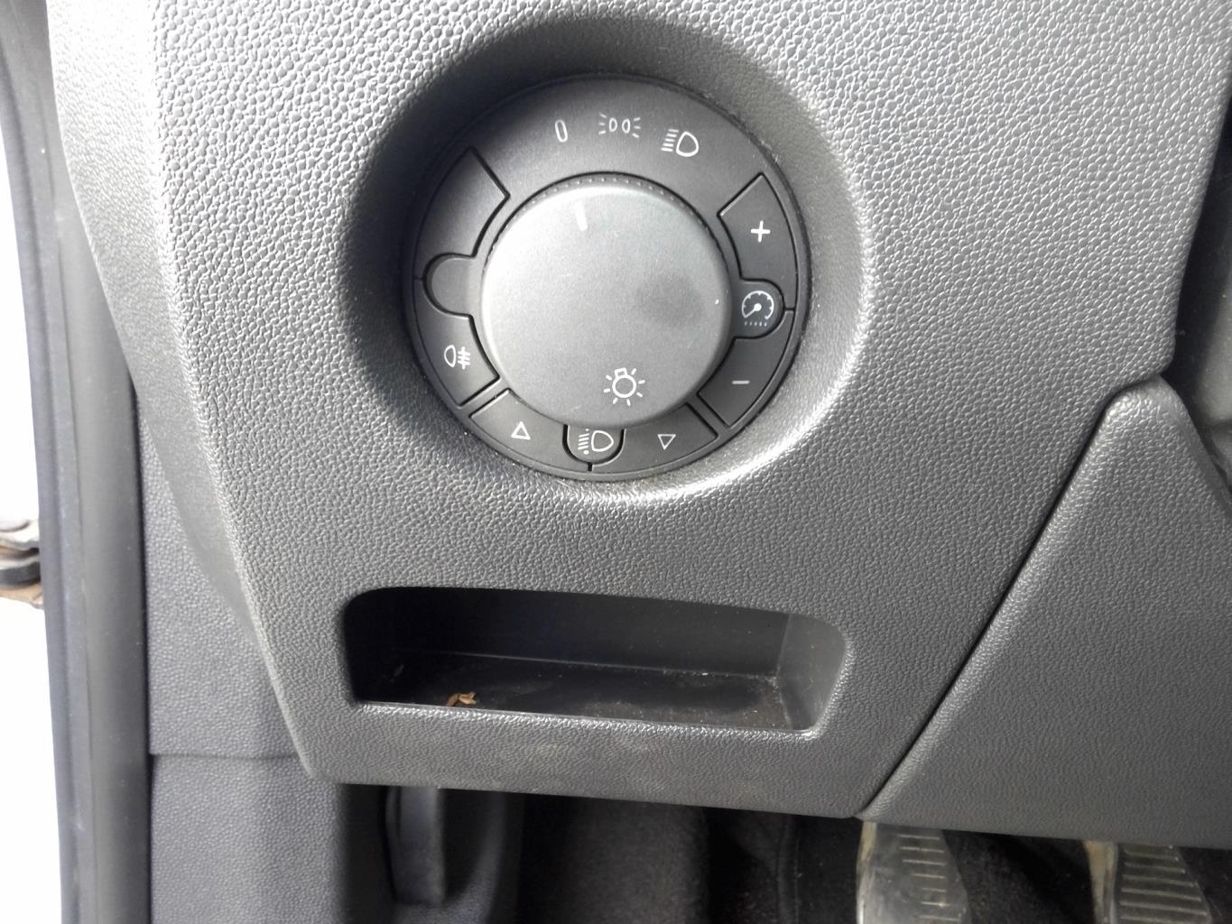 Commande de phare OPEL CORSA D PHASE 1 Diesel - 1
