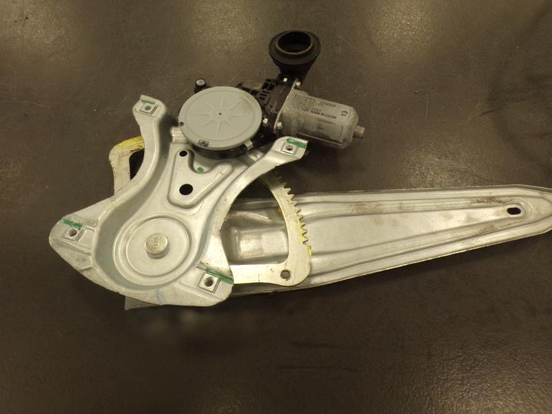 Alzacristalli elettrico posteriore sinistro TOYOTA YARIS 3 PHASE 2 Gasolina/Híbrido - 1