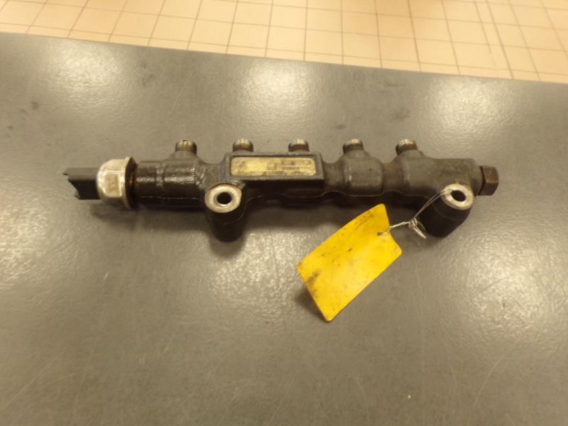 Rampe injection FORD FIESTA 5 PHASE 1 Diesel - 1