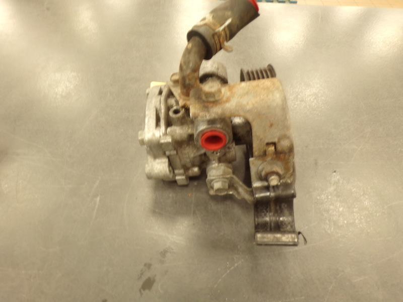 Pompe de direction MITSUBISHI GRANDIS Essence - 1