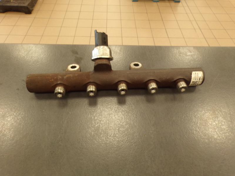 Rampe injection RENAULT CLIO 3 PHASE 1 Diesel - 1