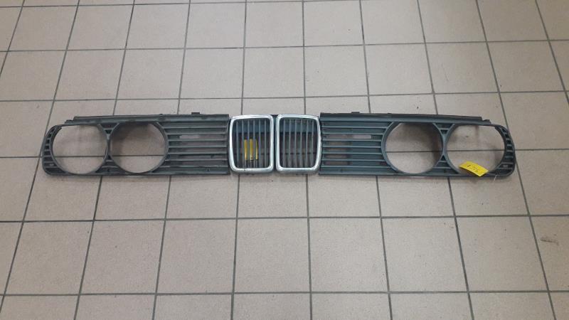 Calandre BMW SERIE 3 E30  - 1