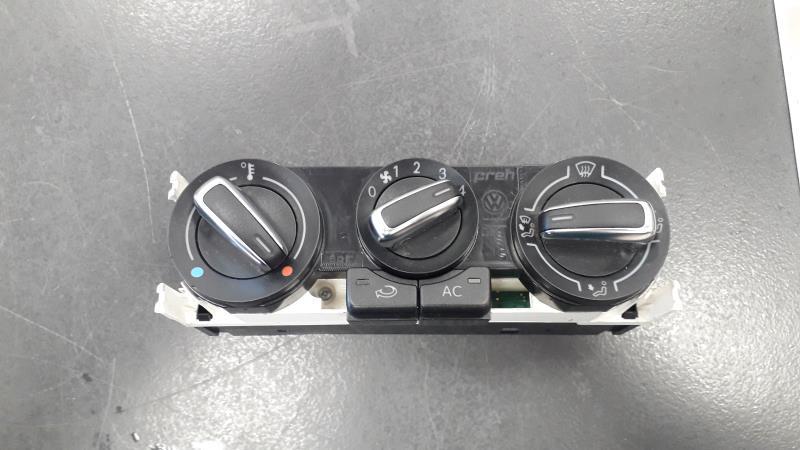 Commande chauffage VOLKSWAGEN GOLF 4  - 1