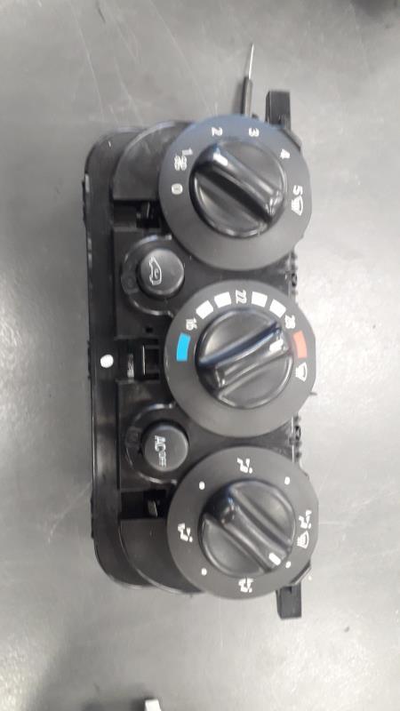 Commande chauffage MERCEDES CLASSE A 168 PHASE 2  - 1
