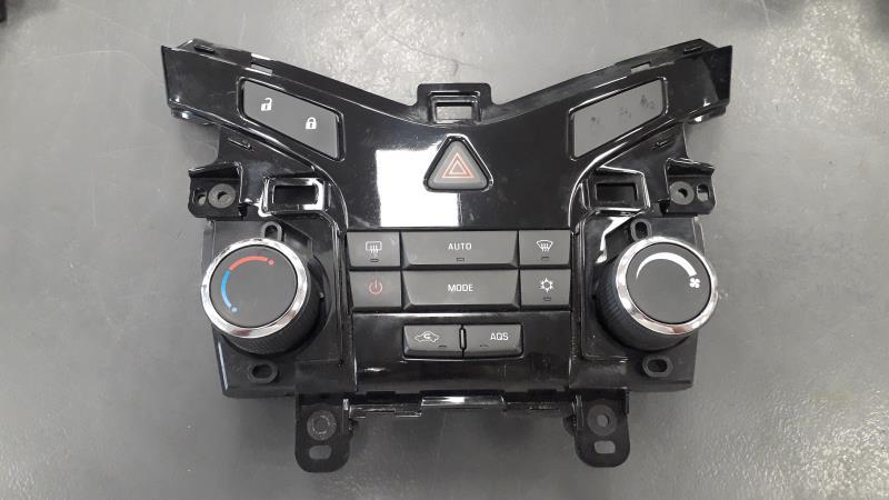 Commande chauffage CHEVROLET CRUZE PHASE 1 Diesel - 1