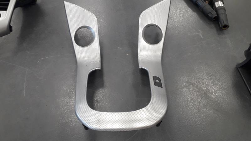 Consolle centrale (interno in plastica) CHEVROLET CRUZE PHASE 1 Diésel - 1