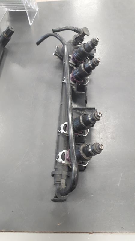 Rampe injection RENAULT CLIO 2 PHASE 1  - 1