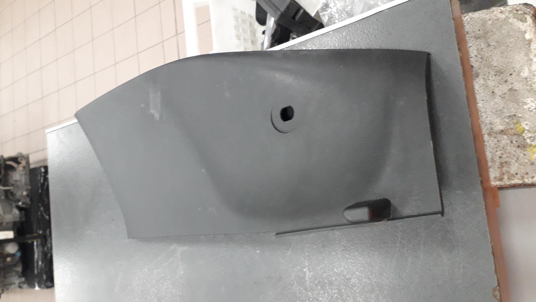 Consolle centrale (interno in plastica) PEUGEOT 308 2 PHASE 1 Diésel - 1