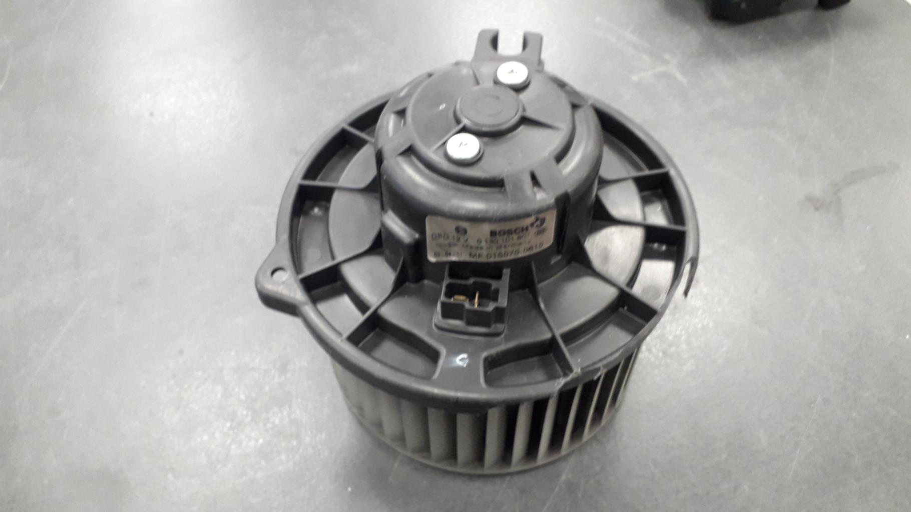 Pulseur d'air TOYOTA COROLLA VERSO 2 PHASE 1  - 1