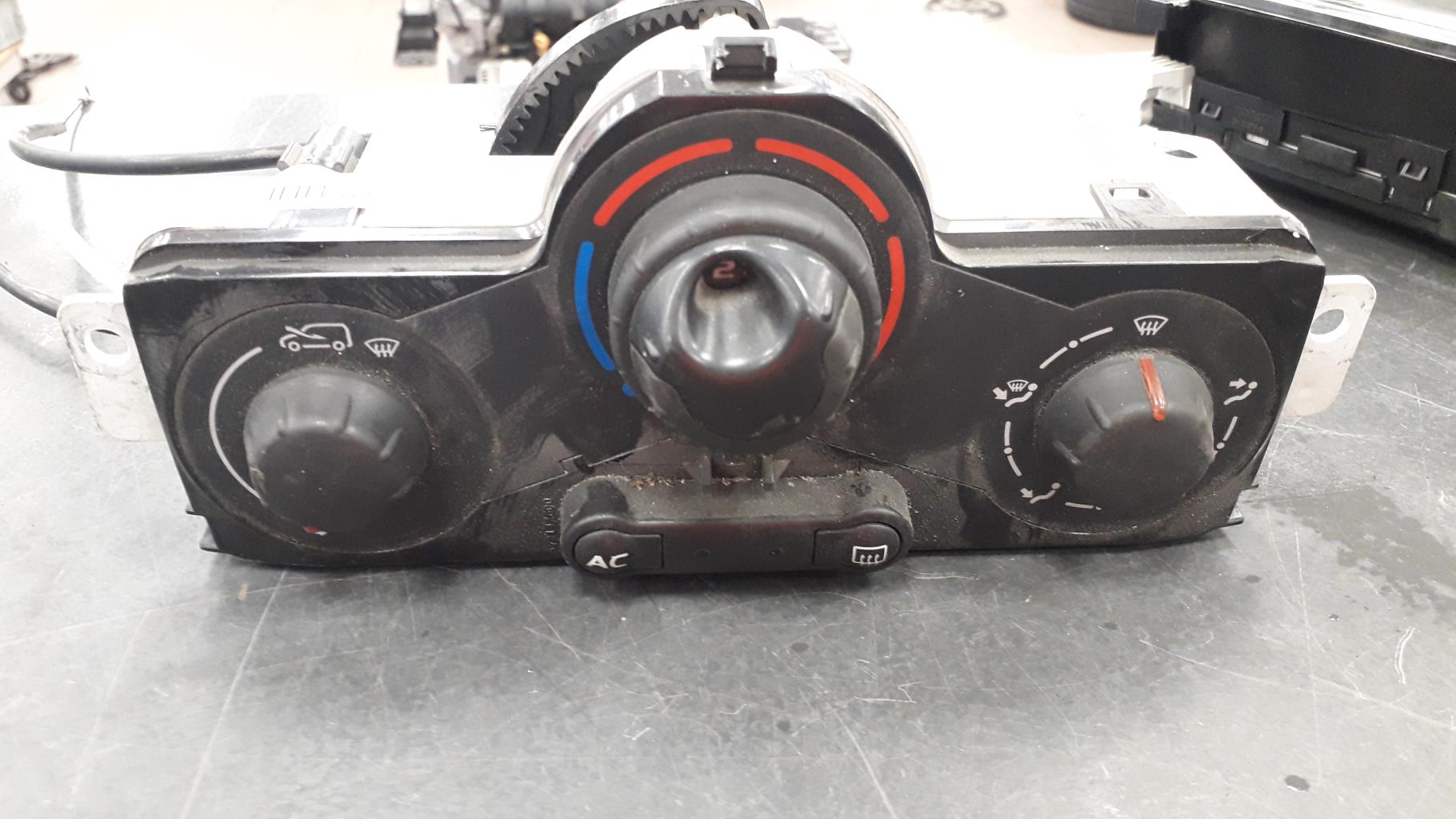 Commande chauffage RENAULT KANGOO 2 PHASE 1 Diesel - 1