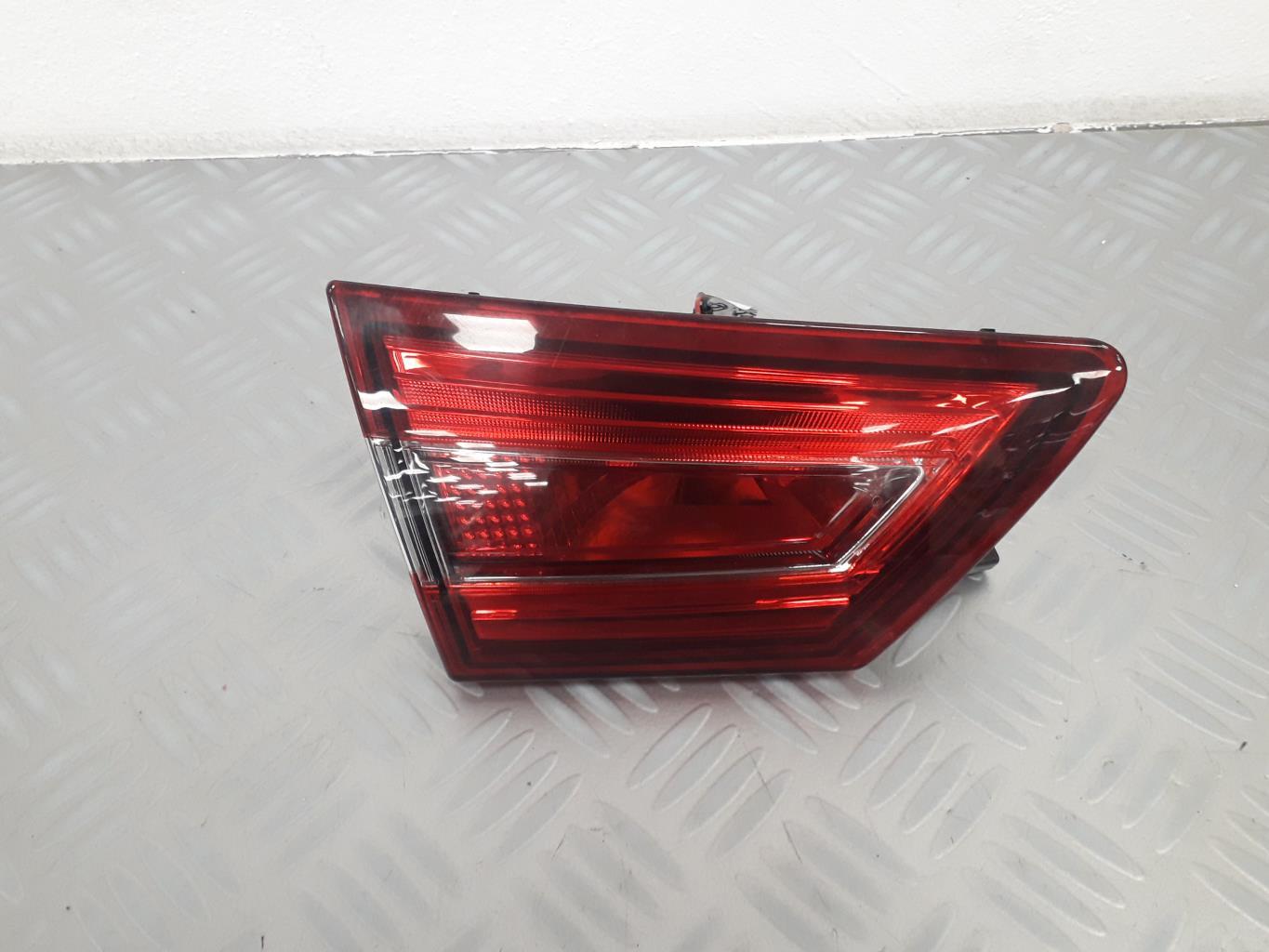 Feu arriere secondaire gauche (feux) RENAULT CLIO 4 PHASE 1 Diesel - 1