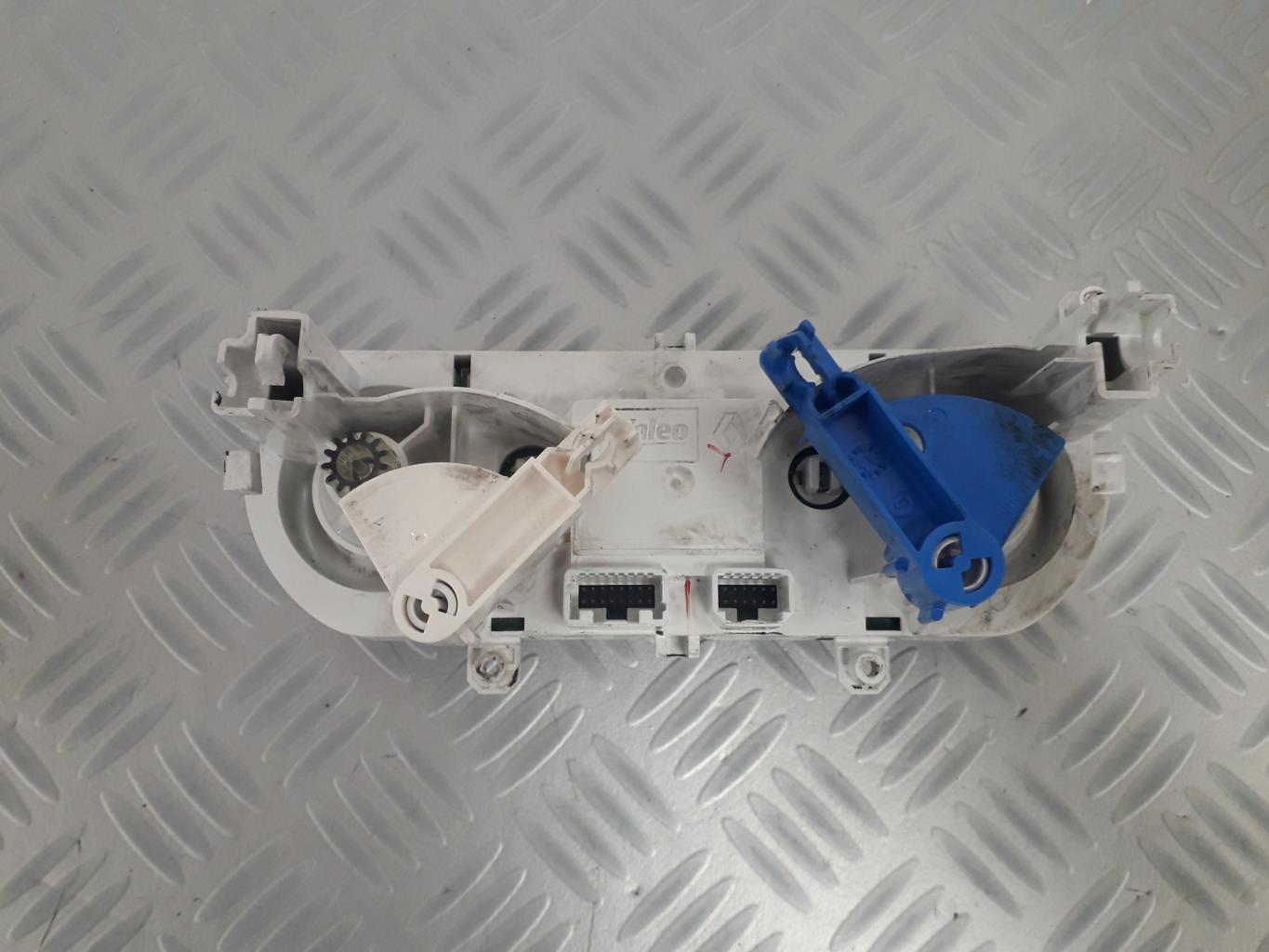 Commande chauffage RENAULT CLIO 4 PHASE 1 Diesel - 1