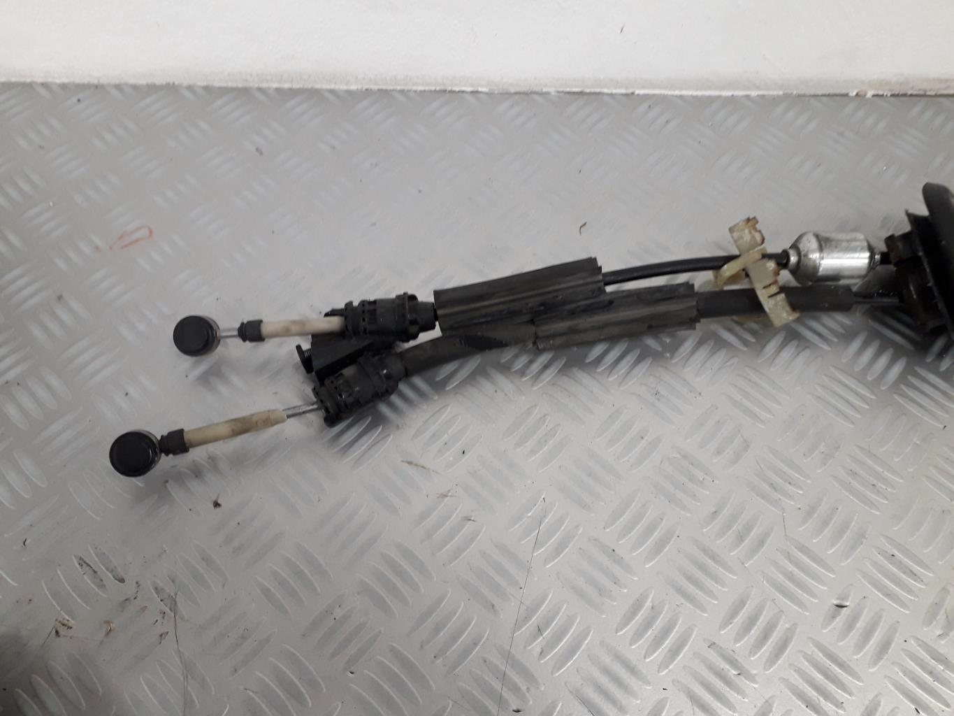 Levier de vitesses PEUGEOT 208 1 PHASE 2 Diesel - 1