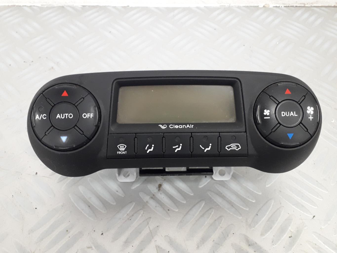 Commande chauffage HYUNDAI IX 35 PHASE 1 Essence - 1