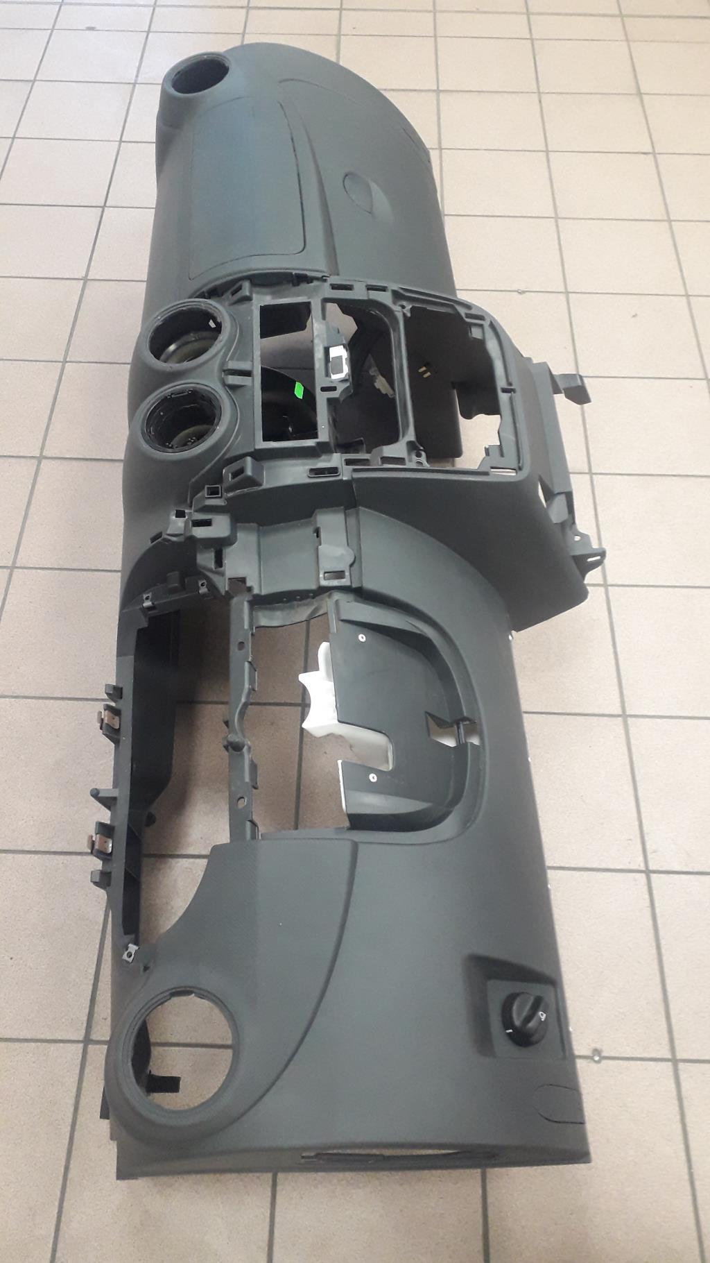 Planche de bord complete DACIA DUSTER 1 PHASE 1 Diesel - 1
