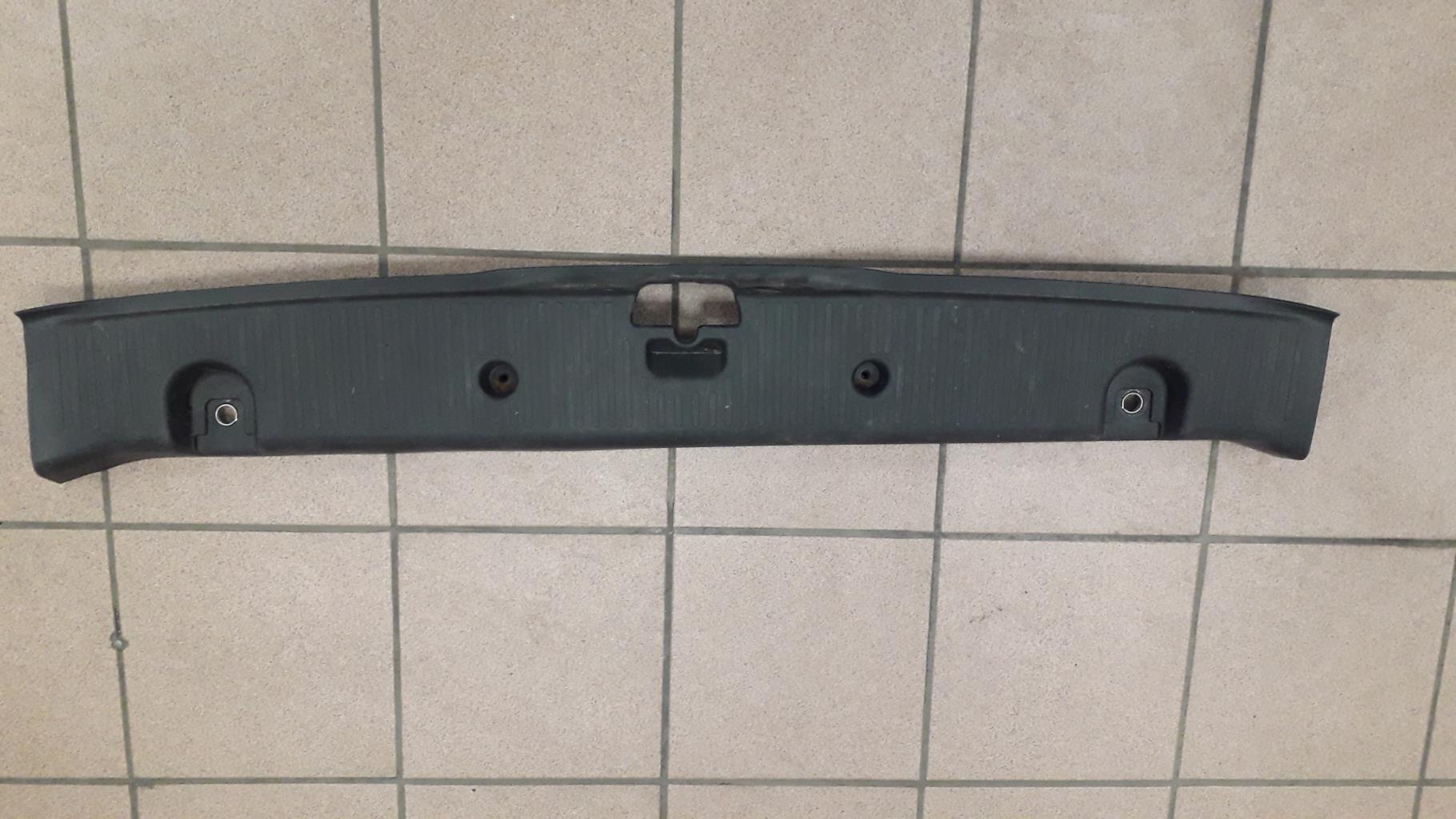 Garniture hayon RENAULT TWINGO 3 PHASE 1  - 1