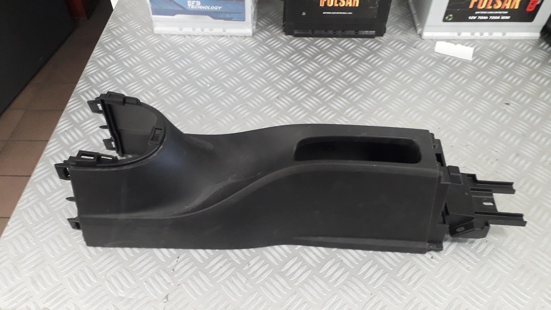 Console central (interieur plastique) RENAULT TWINGO 3 PHASE 1  - 1