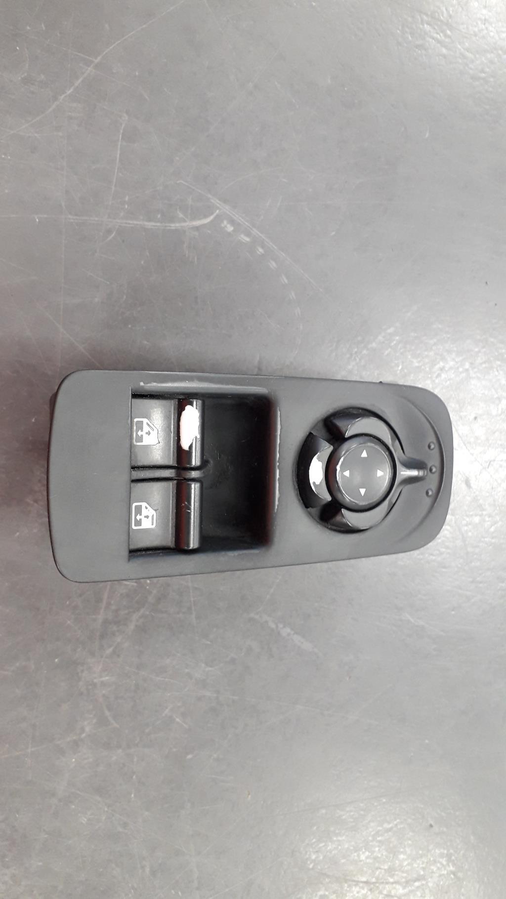 Bouton/Interrupteur ALFA ROMEO MITO PHASE 1  - 1