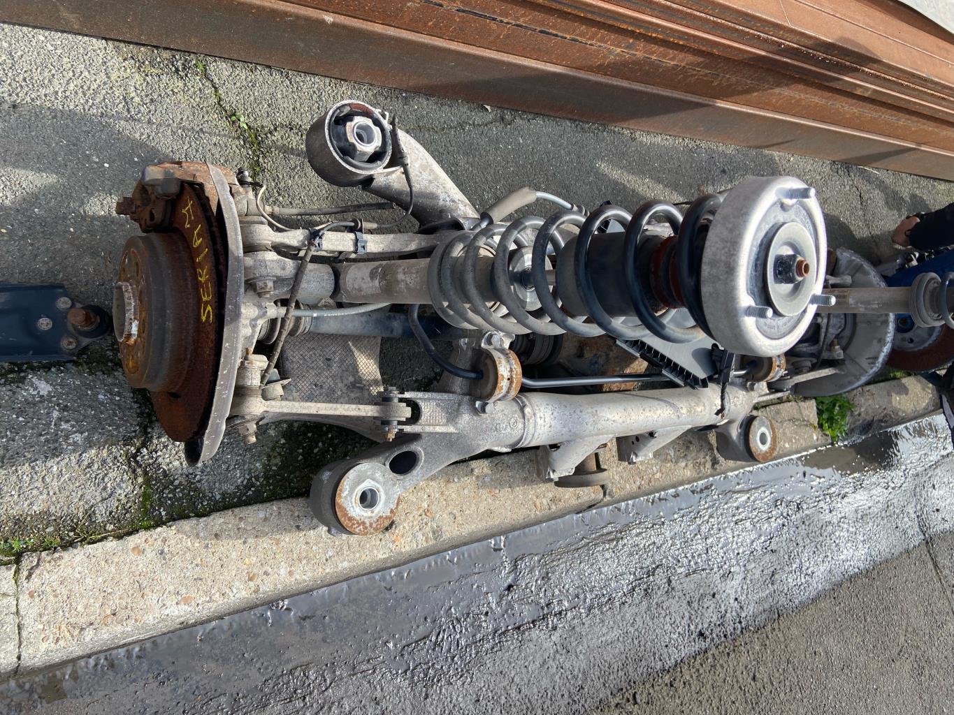 Train arriere complet BMW SERIE 7 E65 PHASE 1  - 1