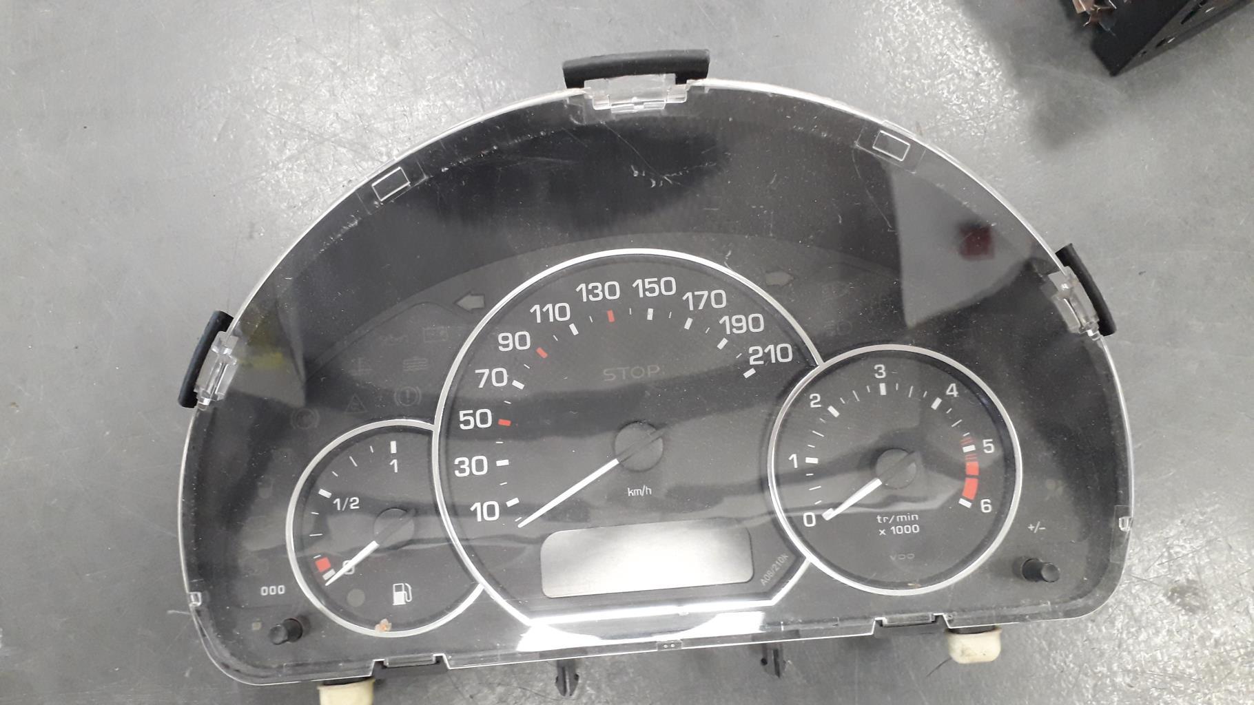 Compteur PEUGEOT 1007 Diesel - 1
