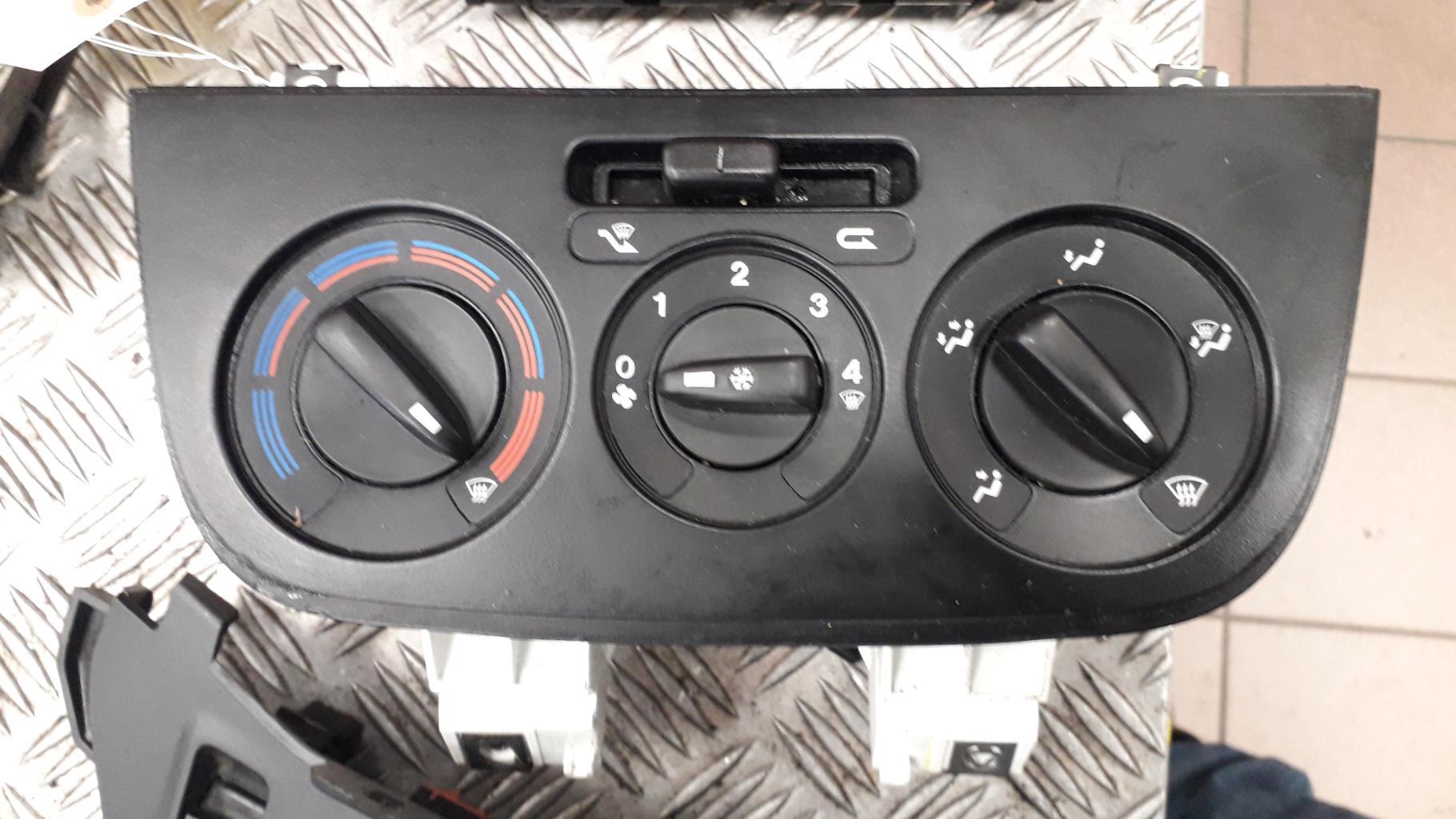 Commande chauffage CITROEN NEMO  - 1