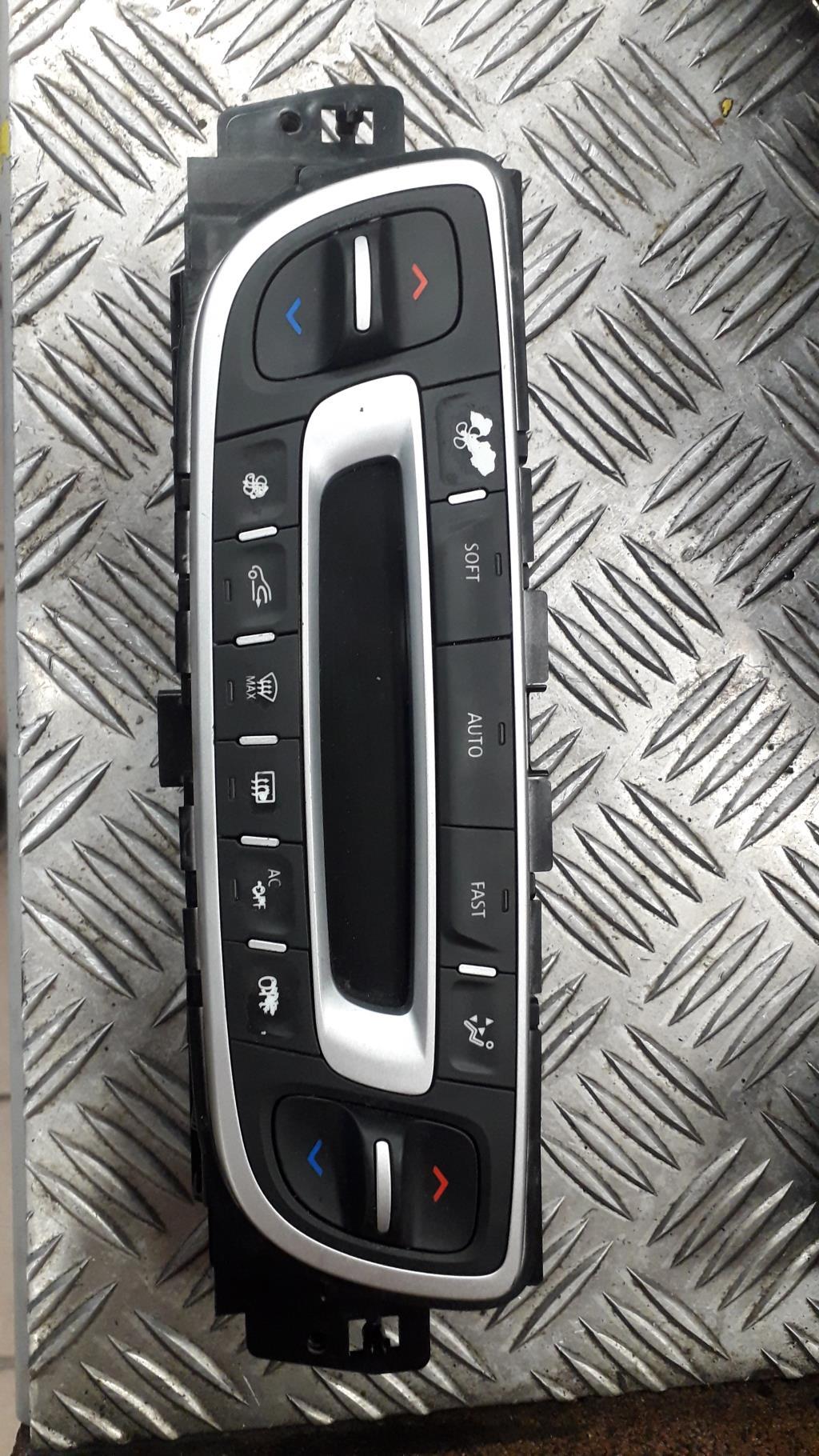 Commande chauffage RENAULT MEGANE 3 PHASE 1  - 1