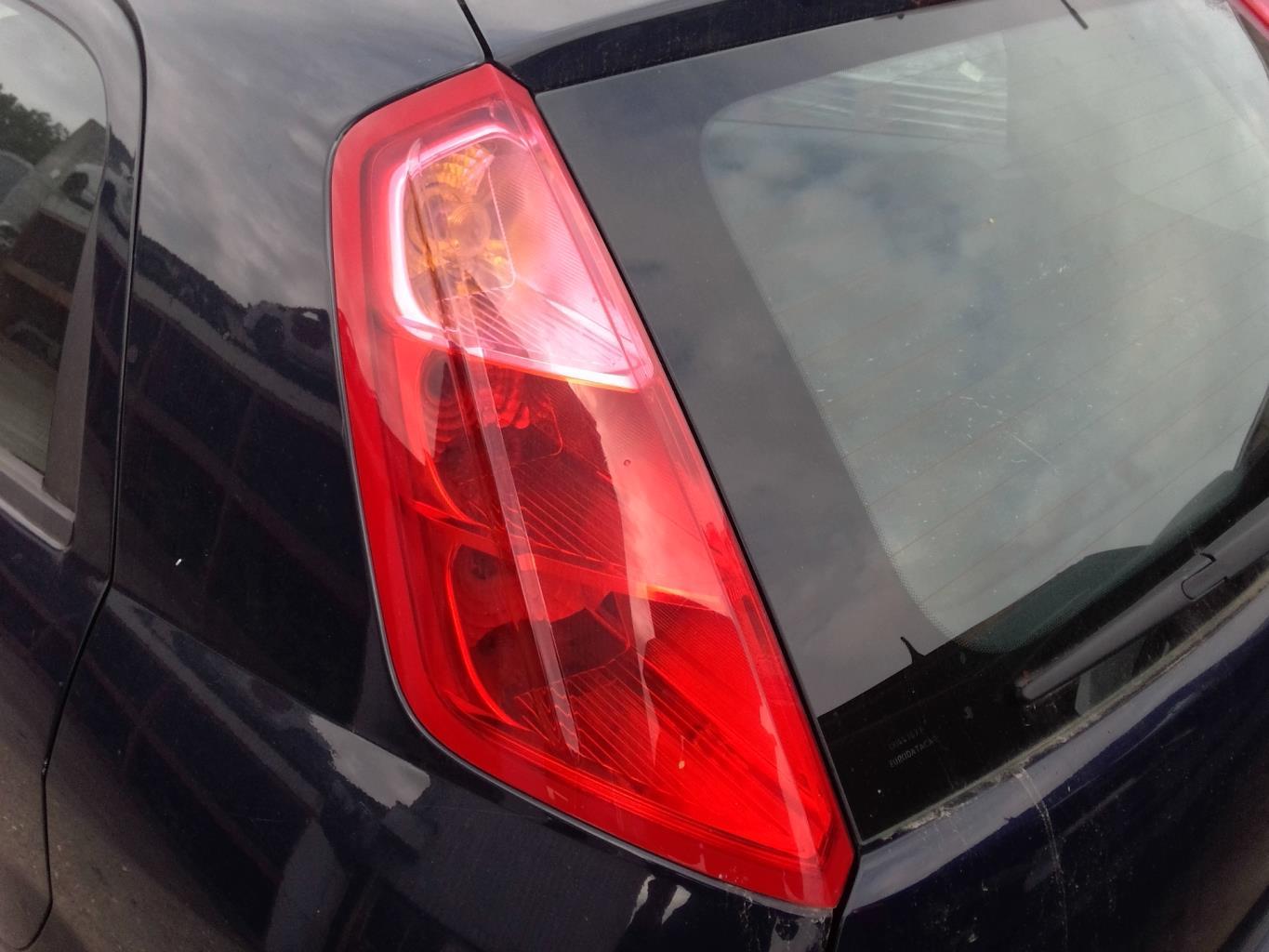 Fanale posteriore principale sinistro (luci) FIAT GRANDE PUNTO Gasolina - 1