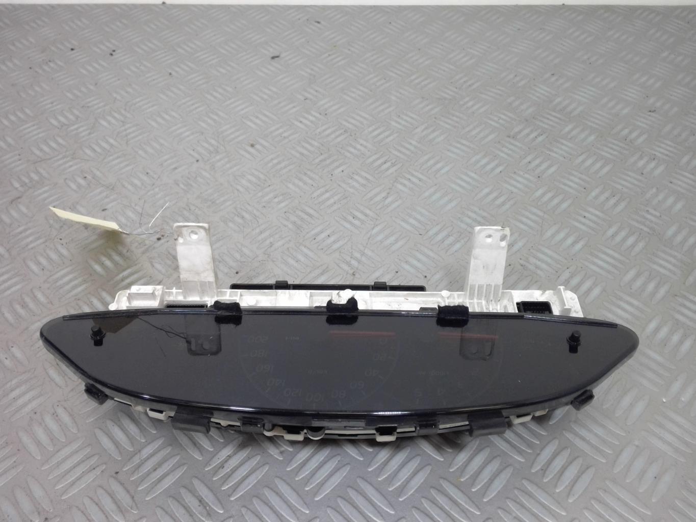 Compteur TOYOTA YARIS 2 PHASE 2 Diesel - 1